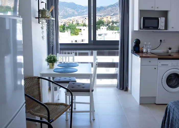 Estudio Con Hermosas Vistas